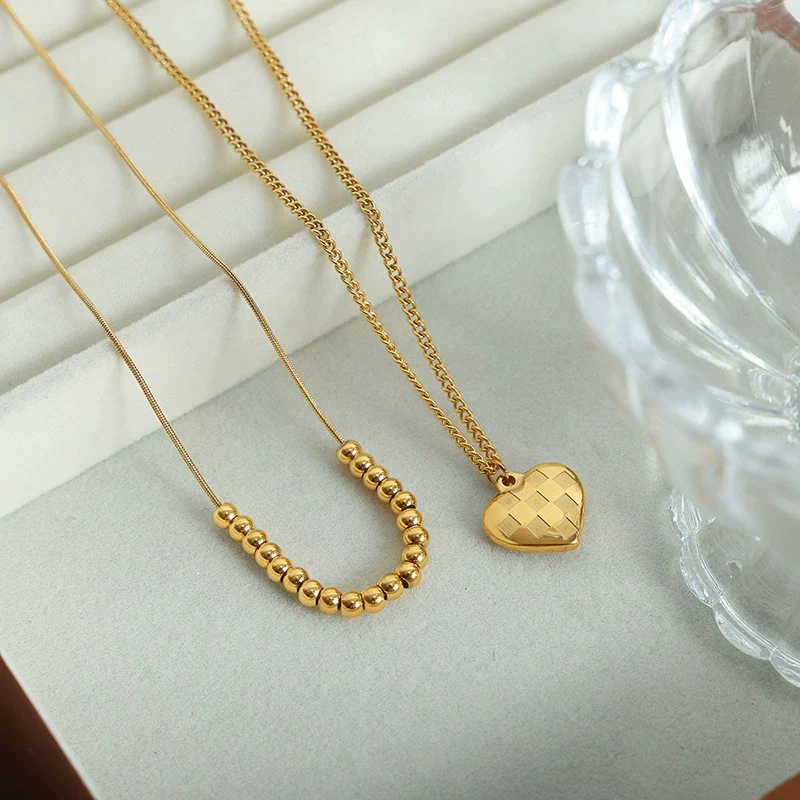 Wholesale Women's Geometric Titanium Steel Electroplated Heart Plaid Ball Necklace With Ochain - Image 2