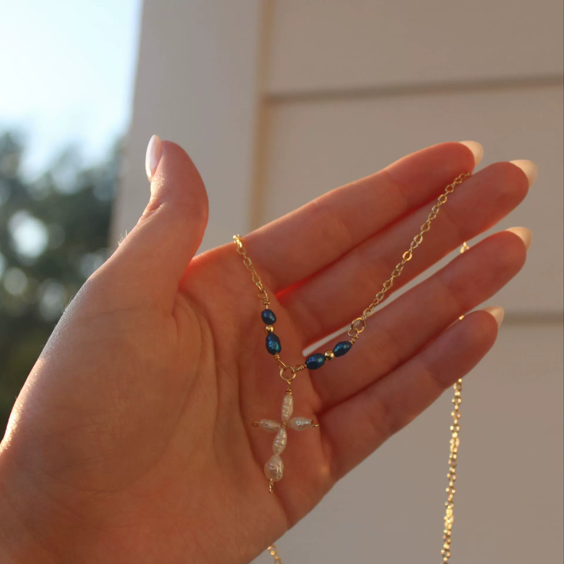 Wholesale Women's Gold Electroplated Stainless Steel Pearl Cross Pendant Necklace - Image 3