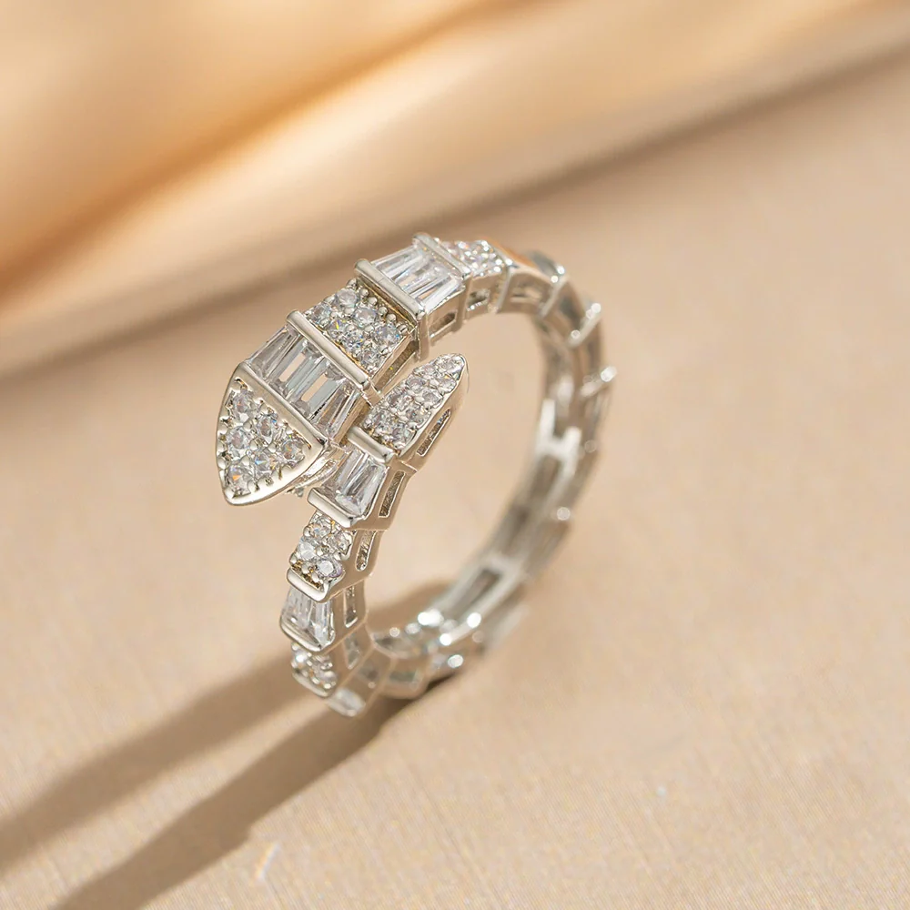 Wholesale Women's Gold Plated Copper Electroplated Snakeshaped Zircon Ring Light Luxury Jewelry - Image 3