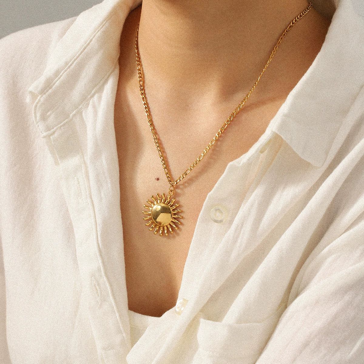 Wholesale Women's Gold Plated Stainless Steel Geometric Figaro Chain Pendant Necklace In Ins Minimalist Style
