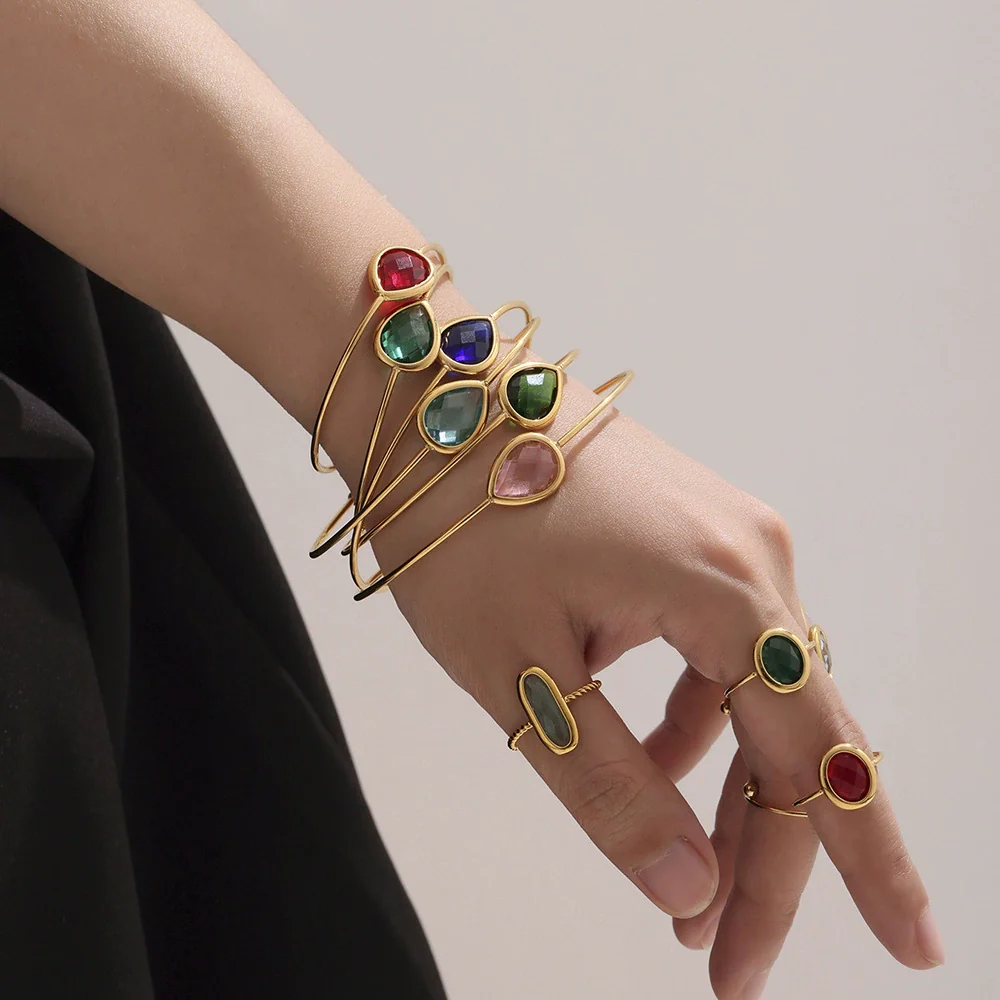 Wholesale Women's Goldplated Stainless Steel And Glass Stone Ferris Wheel Dropshaped Open Bracelet In Geometric Light Luxury Style - Image 4