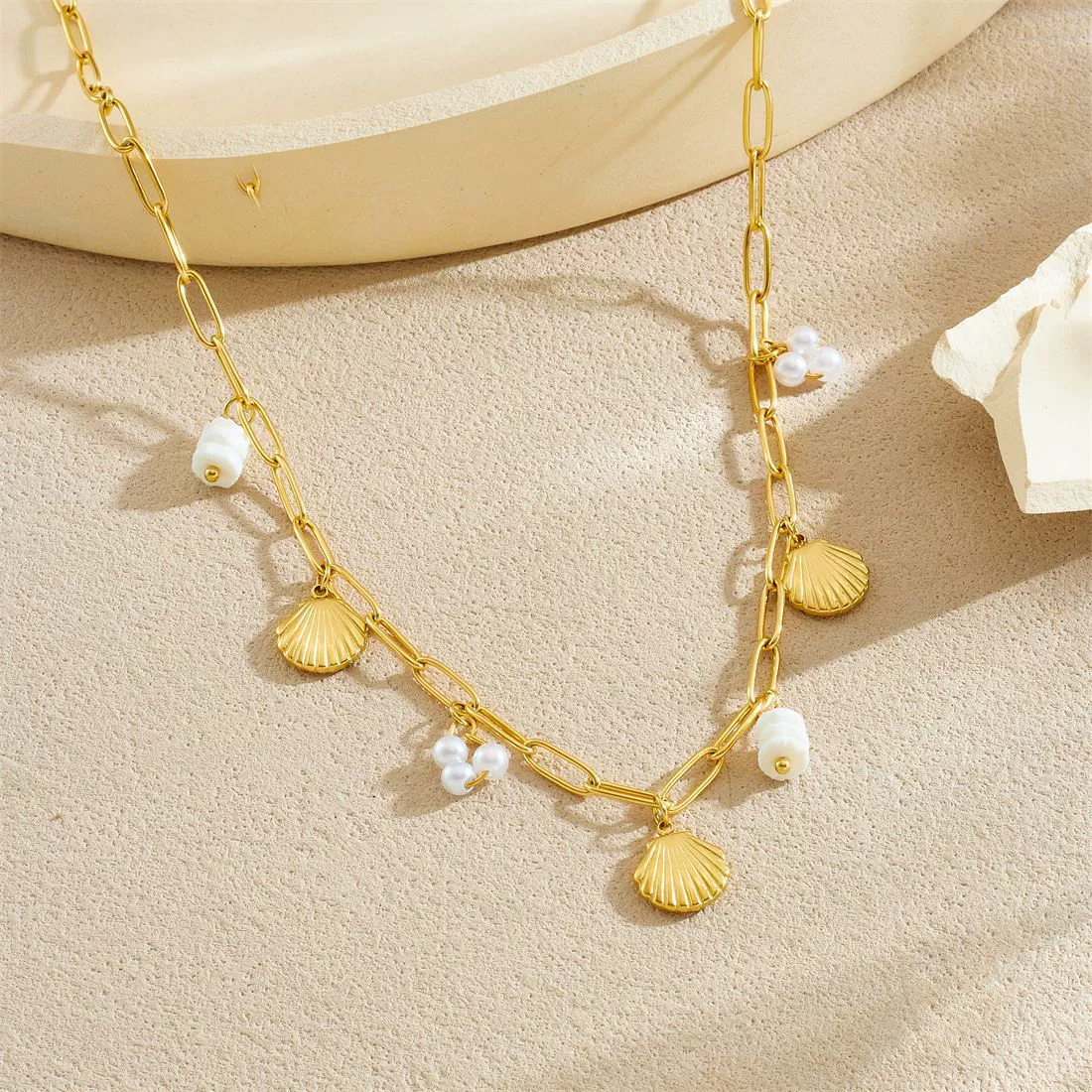 Wholesale Women's Goldplated Stainless Steel Heart Shape And Flower Pattern Hollow Pendant Necklace With Cross Chain - Image 3