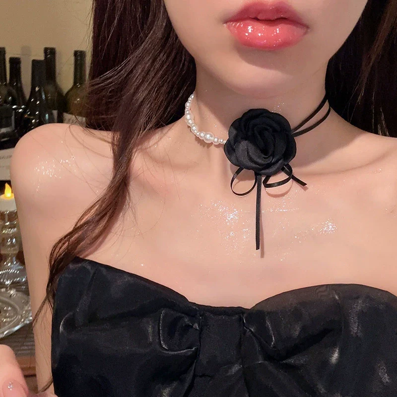 Wholesale Women's Handmade Flower Shaped Imitation Pearl And Alloy Choker Accessories - Image 7