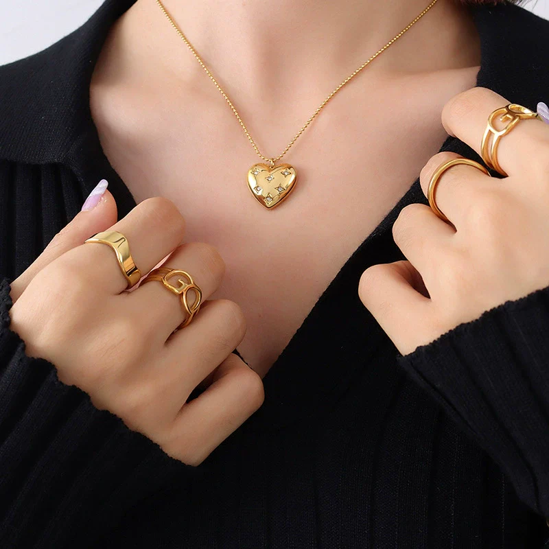 Wholesale Women's Heartshaped Diamondencrusted Ball Bead Chain Titanium Steel 18K Gold Plated Necklace Jewelry - Image 3