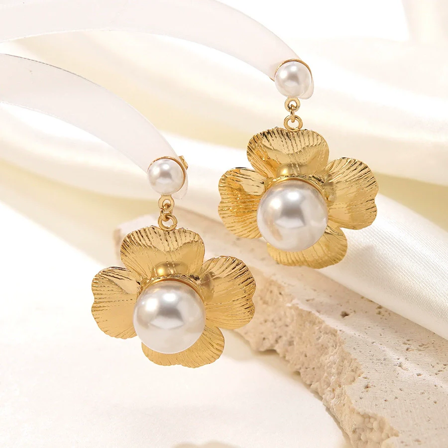 Wholesale Women's Highend Stainless Steel Stamped Flower Earrings Jewelry - Image 4