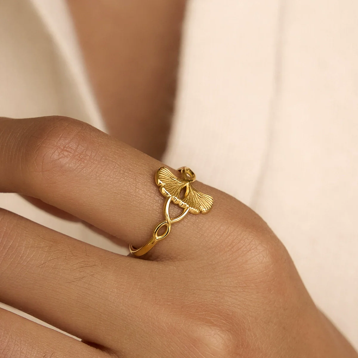 Wholesale Women's Ins Style Electroplated Stainless Steel Ginkgo Leaf Adjustable Open Ring Accessories - Image 2