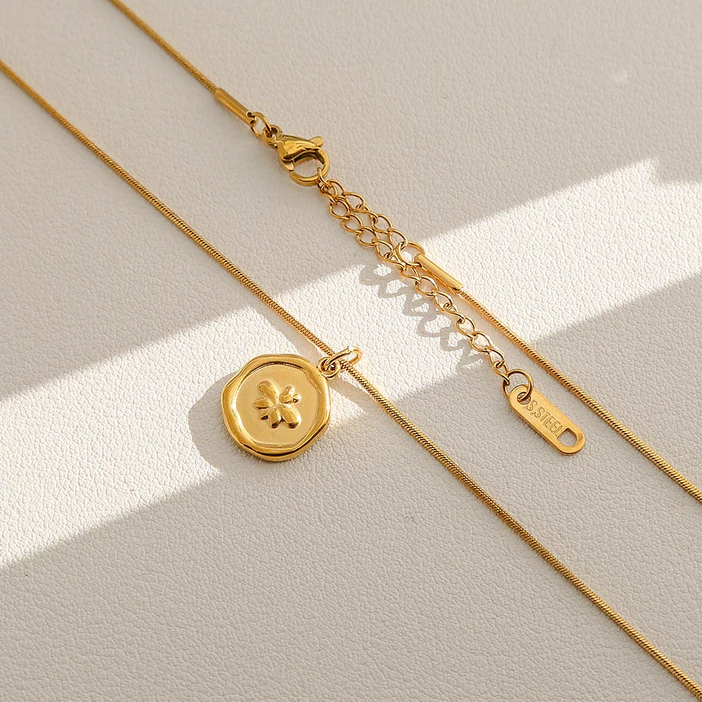 Wholesale Women's Ins Style Electroplated Stainless Steel Letter Round Pendant Necklace With Snake Bone Chain - Image 8