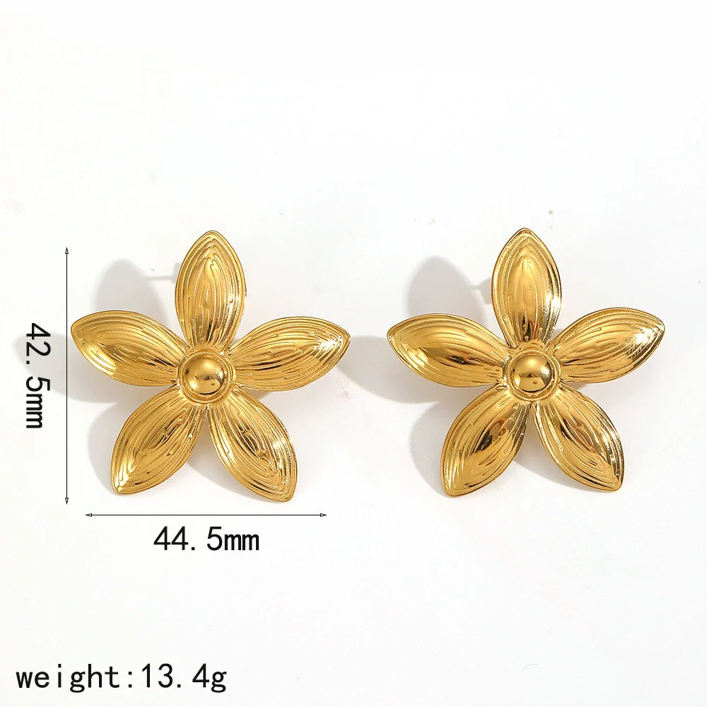 Wholesale Women's Ins Style Flower Pattern Titanium Steel And Stainless Steel Earrings With Pvd Furnace Vacuum Real Gold Plating - Image 9