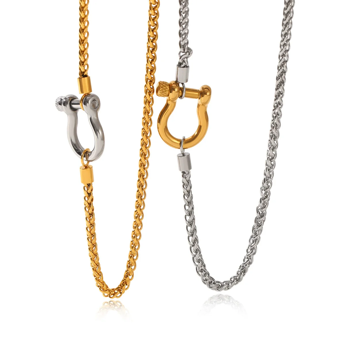 Wholesale Women's Ins Style Geometric Gold Plated Stainless Steel Carabiner Pendant Thick Chain Necklace - Image 5