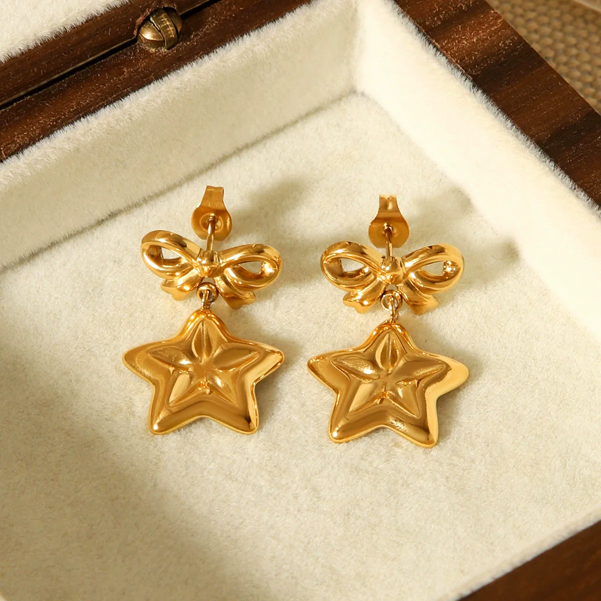 Wholesale Women's Ins Style Geometric Heart Shape Bow Tie Electroplated Stainless Steel Earrings - Image 2