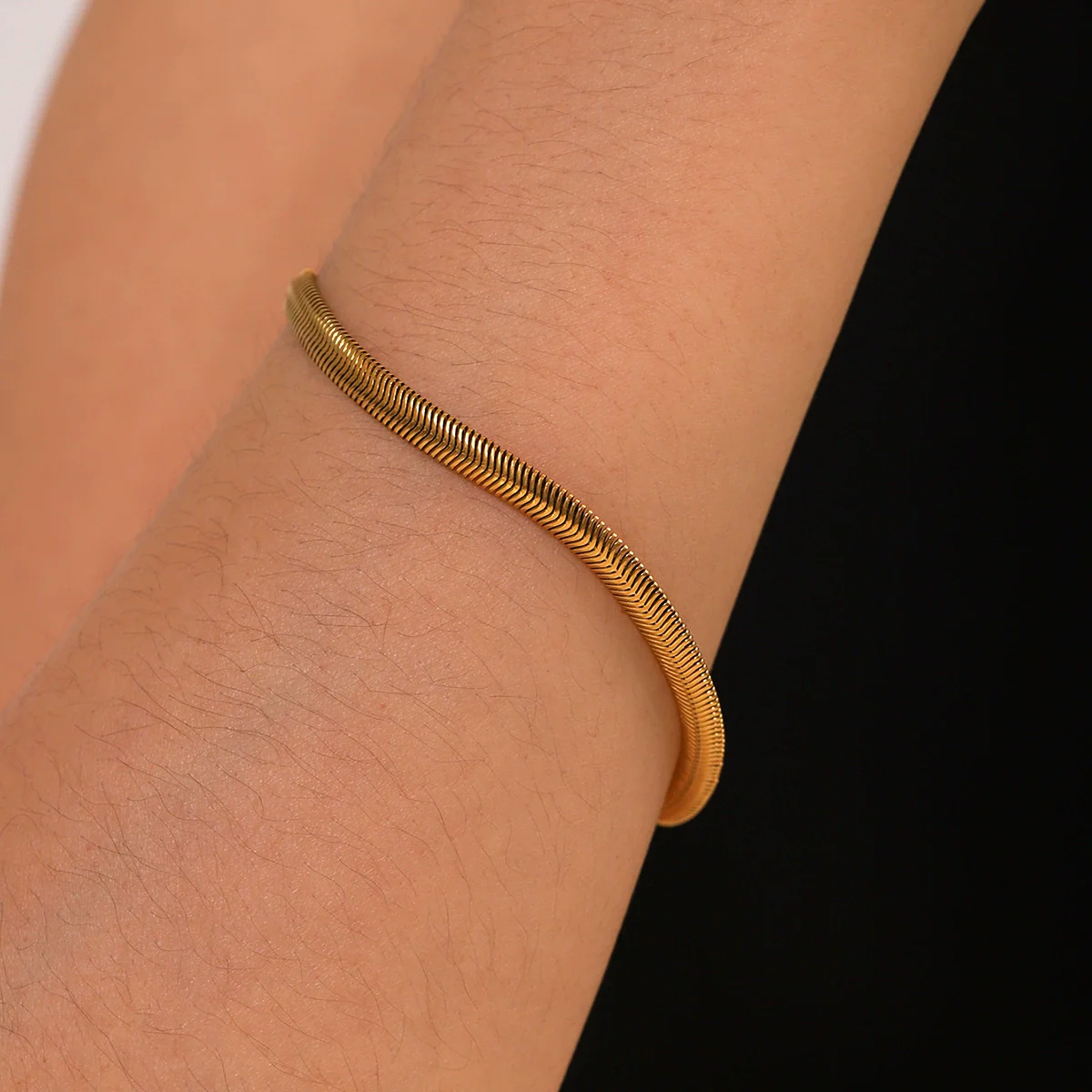 Wholesale Women's Ins Style Geometric Stainless Steel Electroplated Bracelet Jewelry - Image 2