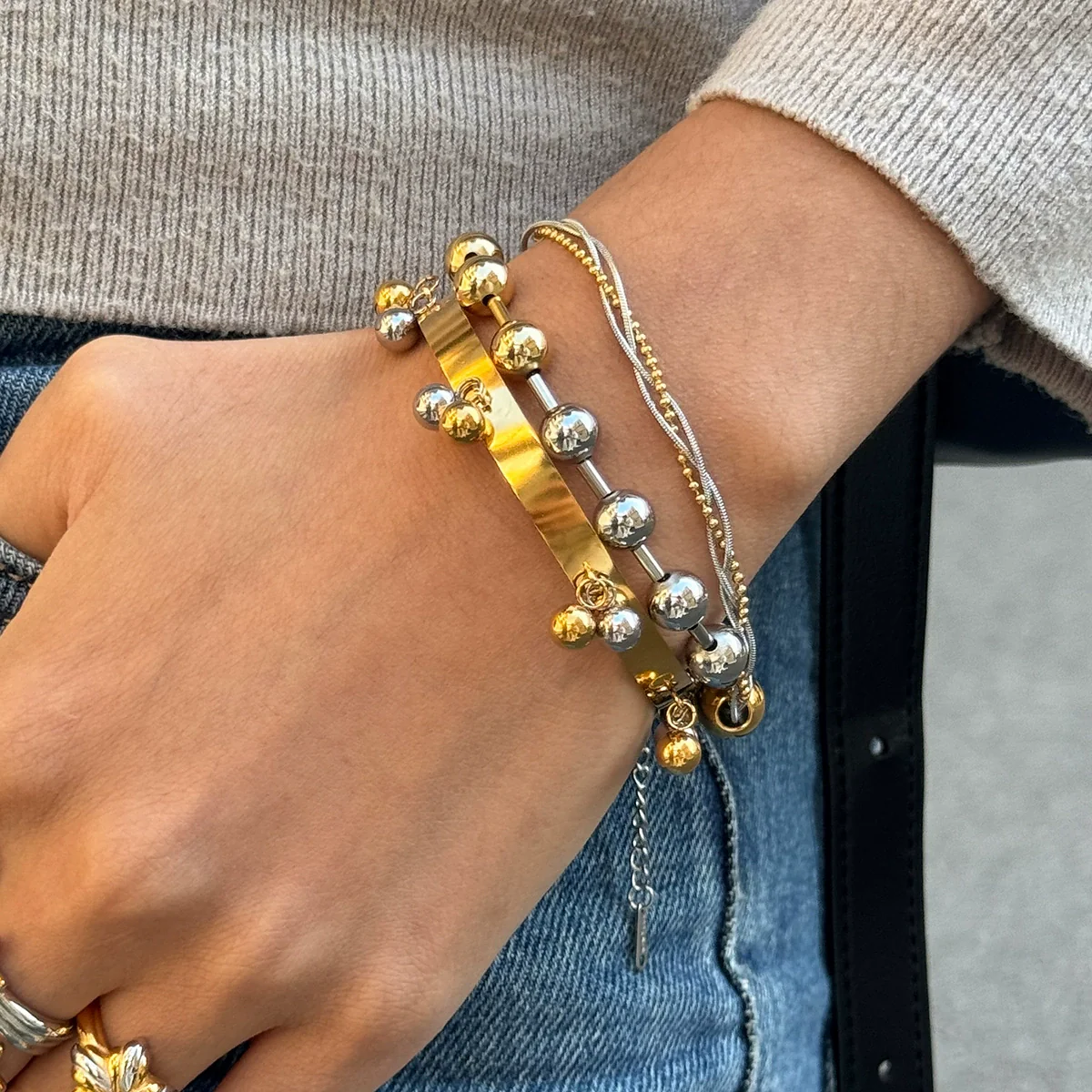 Wholesale Women's Ins Style Geometric Stainless Steel Electroplated Snake Bone Chain Threelayer Wrapped Ball Bracelet - Image 2