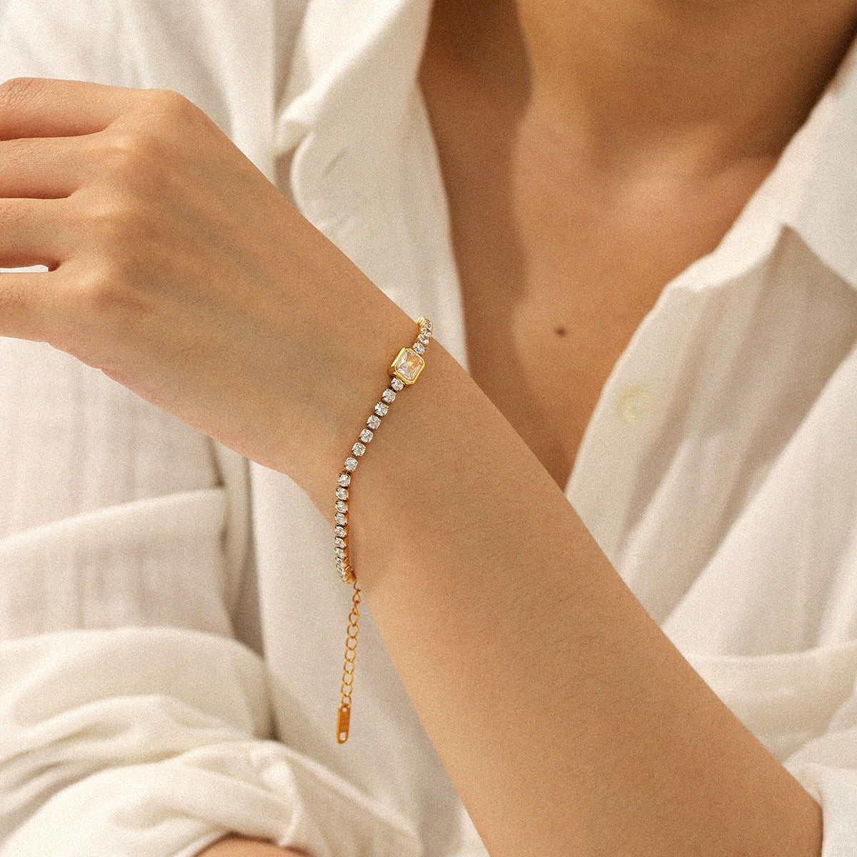 Wholesale Women's Ins Style Geometric Stainless Steel Zircon Inlaid Handmade Bracelet - Image 4