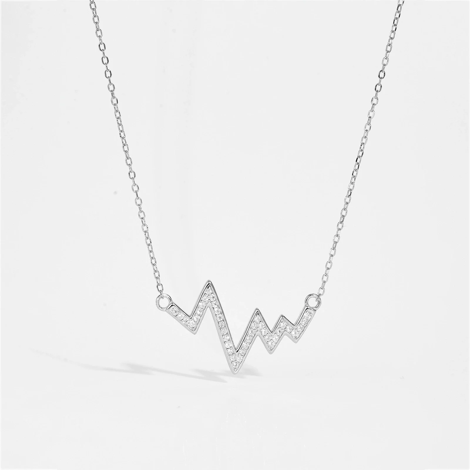 Wholesale Women's Jewelry 925 Sterling Silver Geometric Wave Heart Pendant Necklace With Electroplating Platinum 18K Gold - Image 3