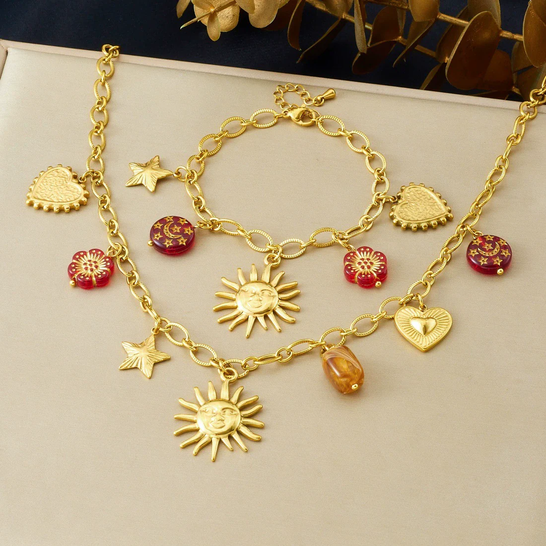 Wholesale Women's Jewelry Set With Sun Round Heartshaped Stainless Steel Pendants Plants And Flowers Pattern O Word Chain Electroplated