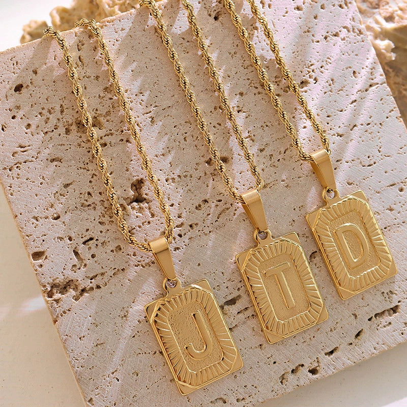 Wholesale Women's Jewelry 316L Stainless Steel Luxury Retro Necklace With Geometric Pattern And Electroplating Treatment