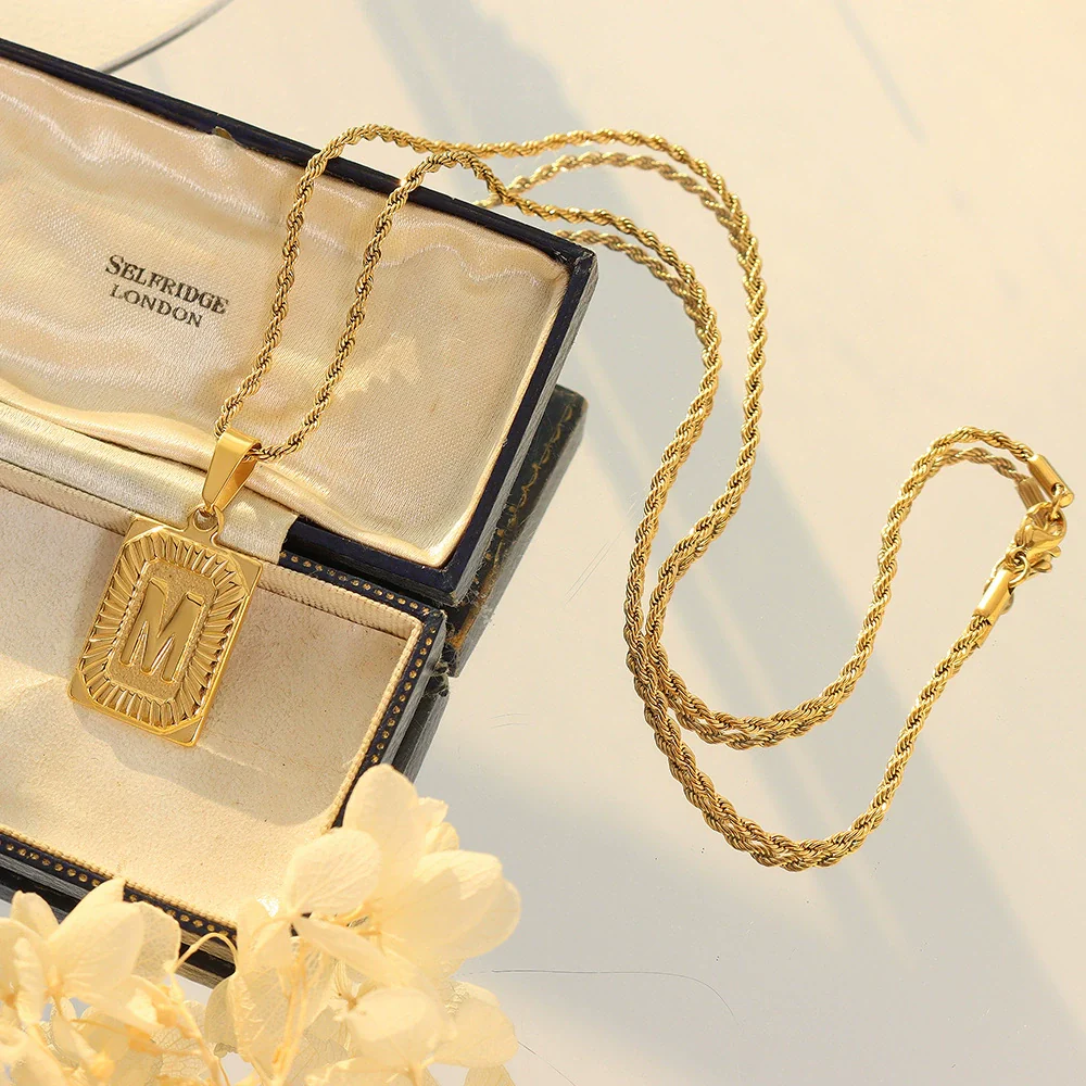 Wholesale Women's Jewelry 316L Stainless Steel Luxury Retro Necklace With Geometric Pattern And Electroplating Treatment - Image 18
