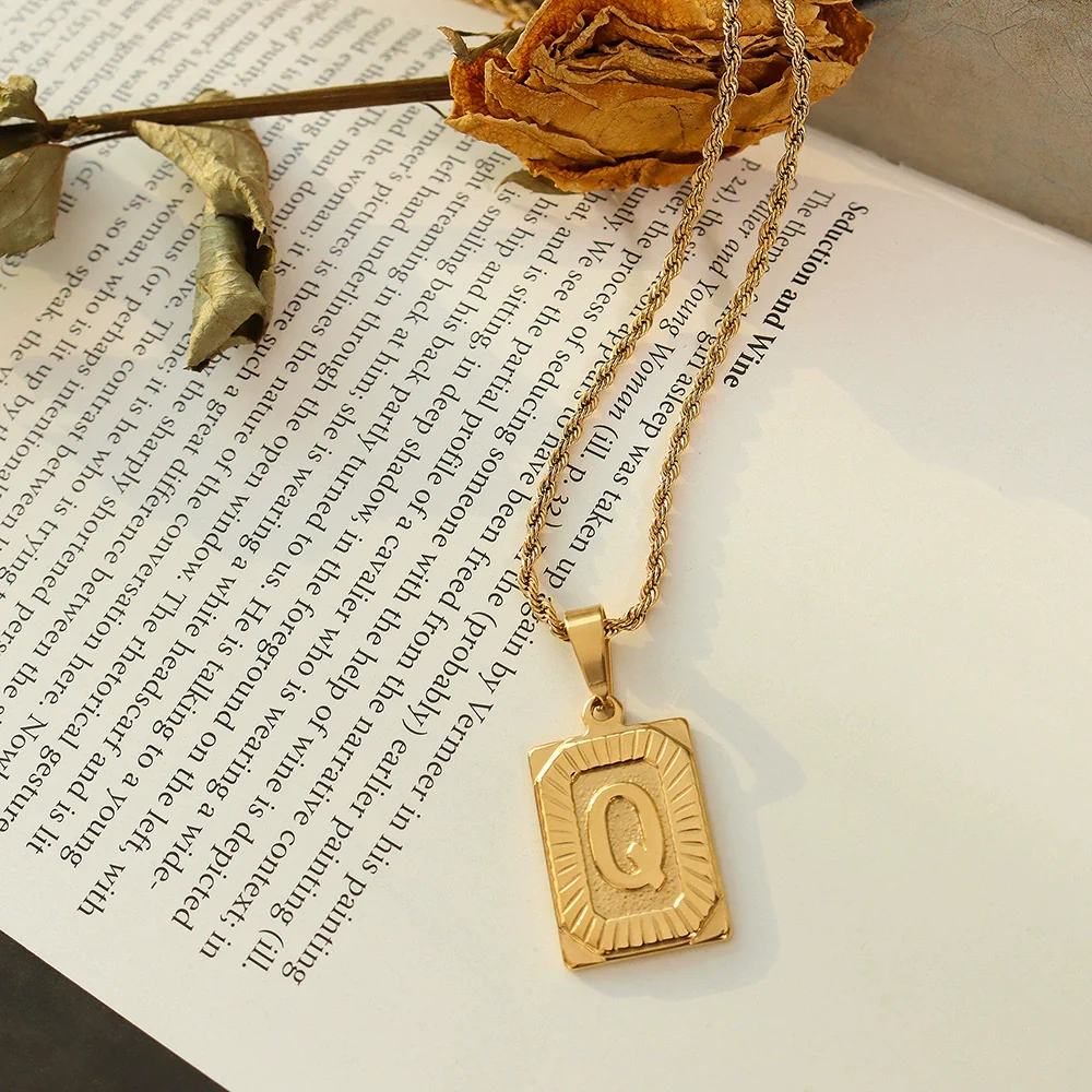 Wholesale Women's Jewelry 316L Stainless Steel Luxury Retro Necklace With Geometric Pattern And Electroplating Treatment - Image 22