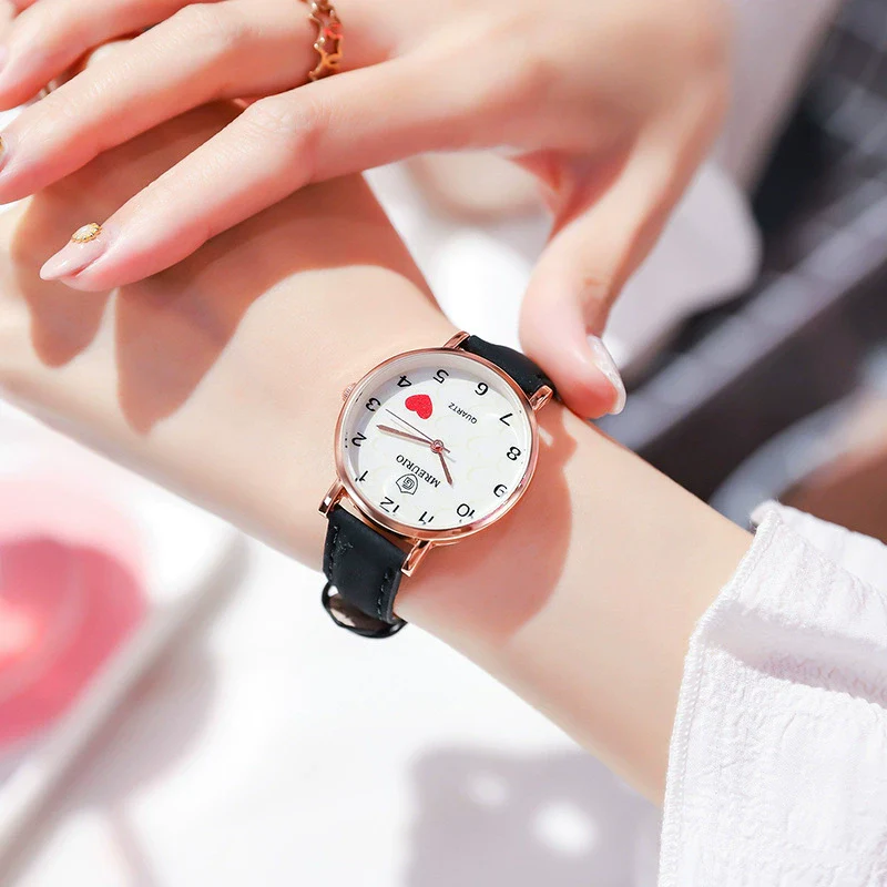 Wholesale Women's Leisure Quartz Watch With Metal Case Imitation Leather Strap And Round Dial - Image 11