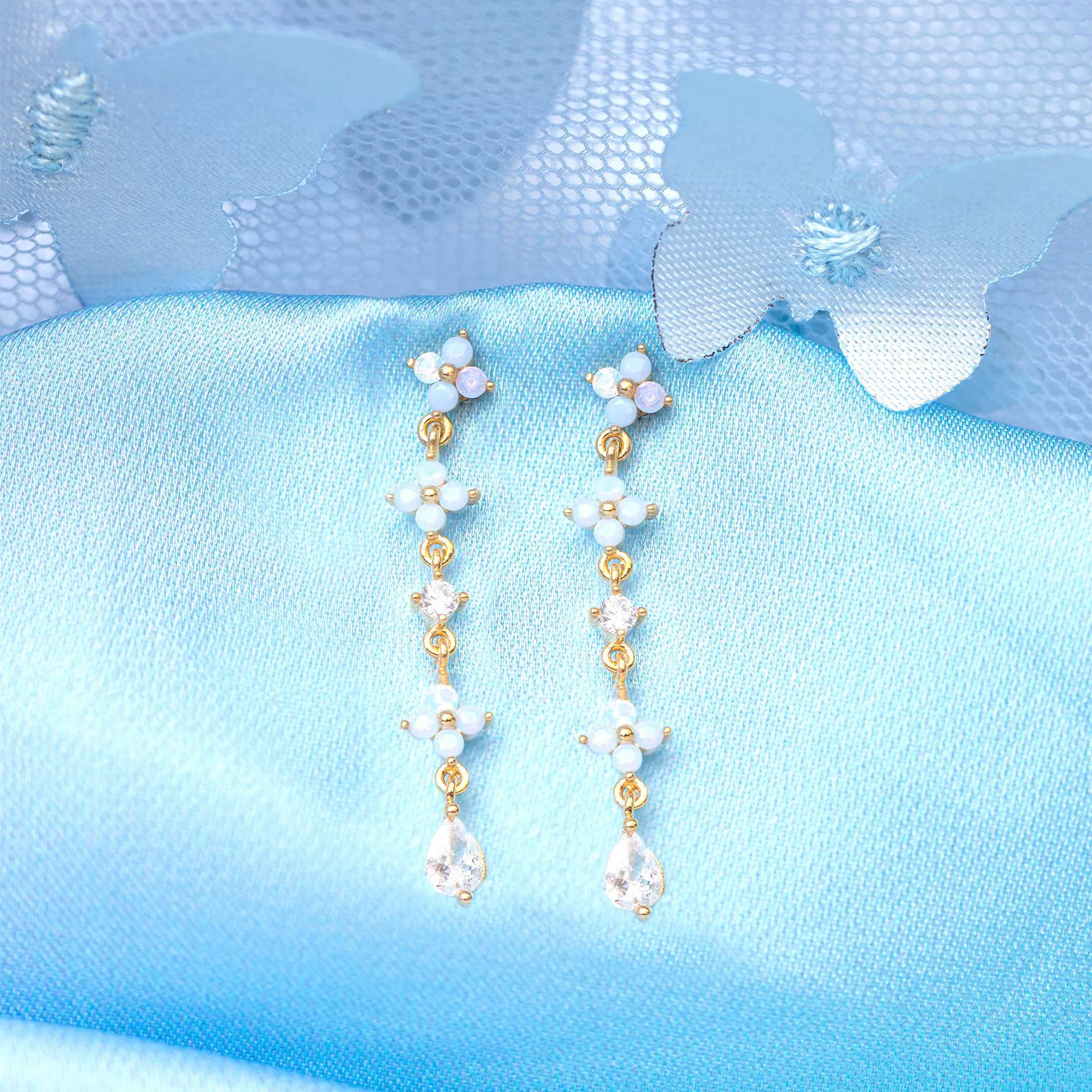 Wholesale Women's Light Luxury Brass Earrings With Flower Pattern And Real Gold Plated - Image 2