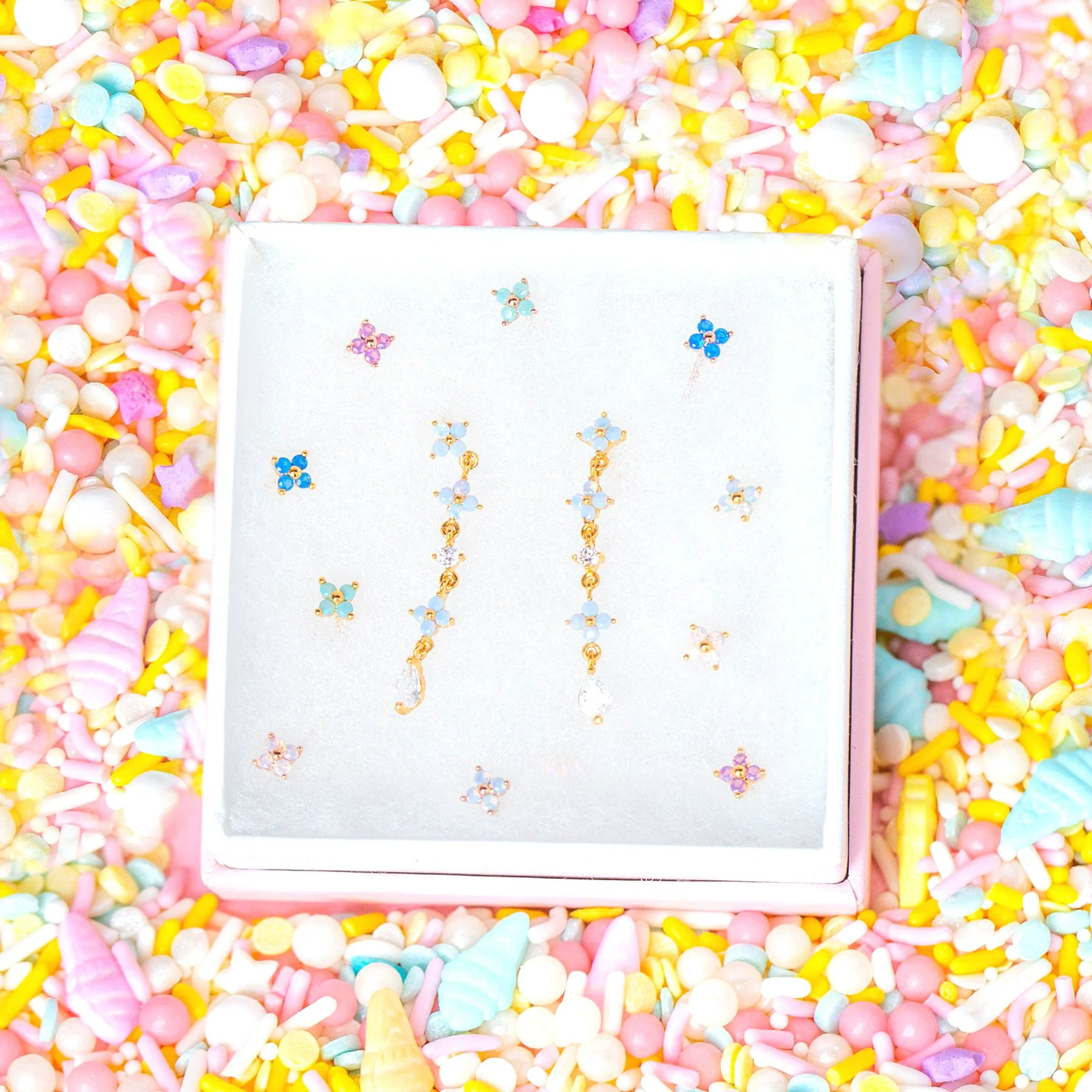 Wholesale Women's Light Luxury Brass Earrings With Flower Pattern And Real Gold Plated - Image 3