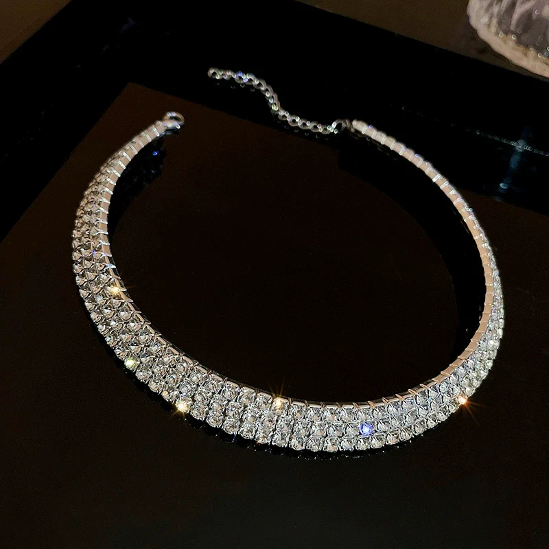 Wholesale Women's Light Luxury Diamond Set Copper And Titanium Steel Flower Pendant Necklace - Image 24
