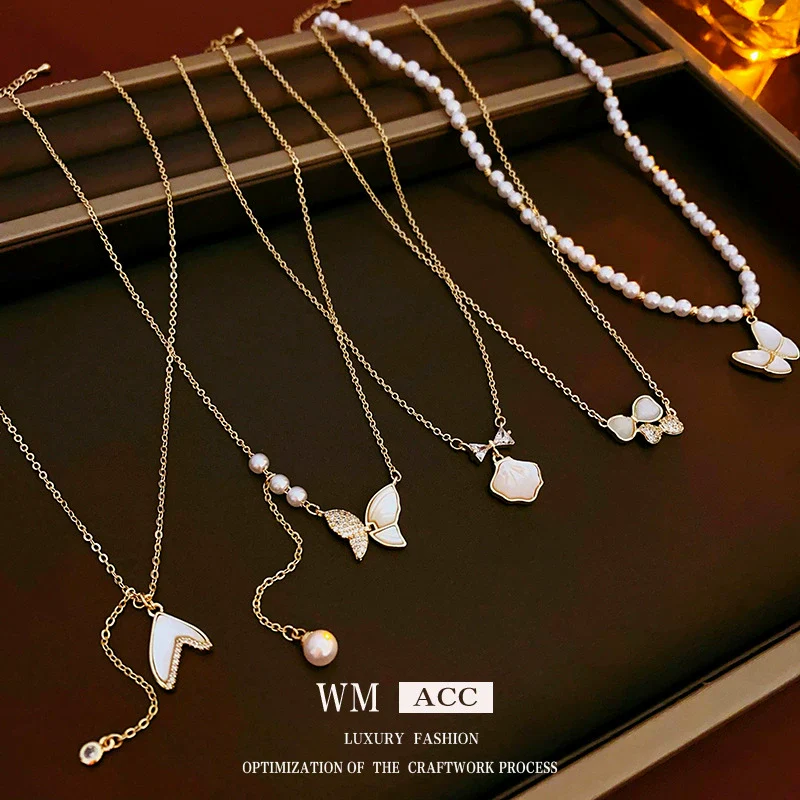 Wholesale Women's Light Luxury Geometric Animal Copper Alloy Real Gold Electroplated Fritillary Butterfly Pearl Necklace