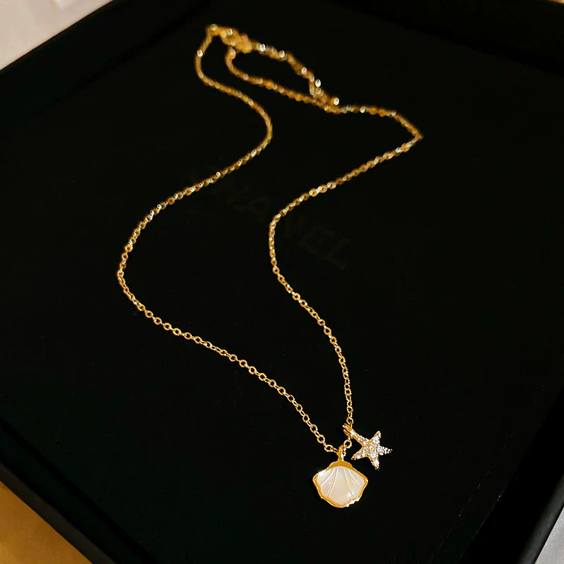 Wholesale Women's Light Luxury Geometric Animal Copper Alloy Real Gold Electroplated Fritillary Butterfly Pearl Necklace - Image 10