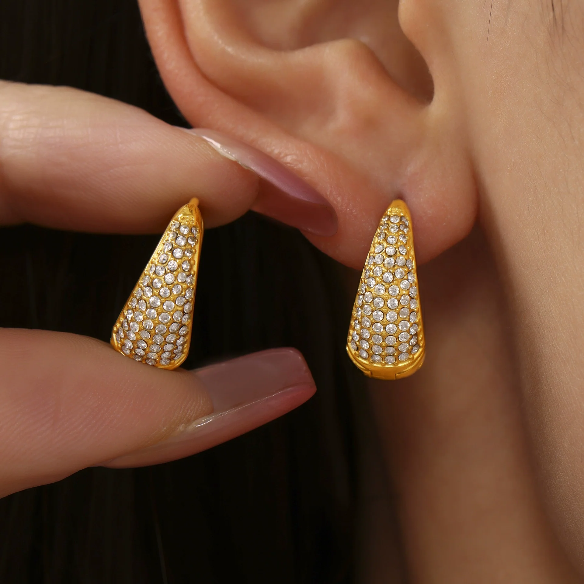Wholesale Women's Light Luxury Geometric Circle Earrings Stainless Steel 18K Gold Plated - Image 2