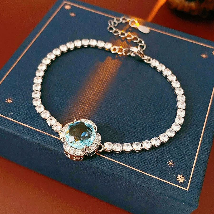Wholesale Women's Light Luxury Geometric Copper Plastic Zircon Bracelet - Image 13