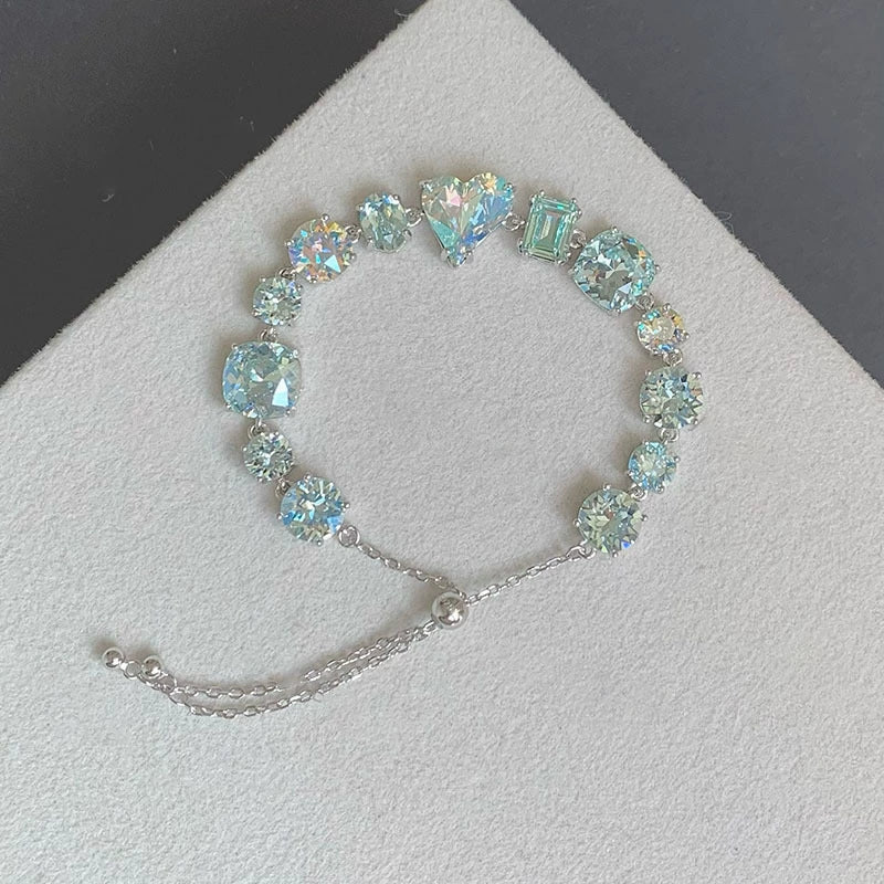 Wholesale Women's Light Luxury Geometric Copper Plastic Zircon Bracelet - Image 19