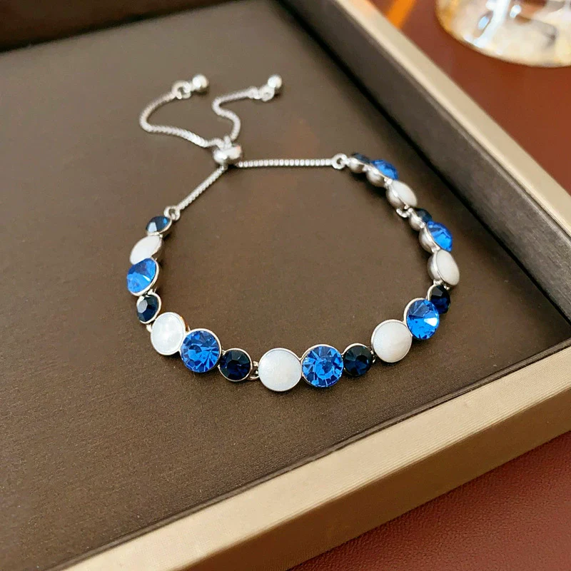 Wholesale Women's Light Luxury Geometric Copper Plastic Zircon Bracelet - Image 24