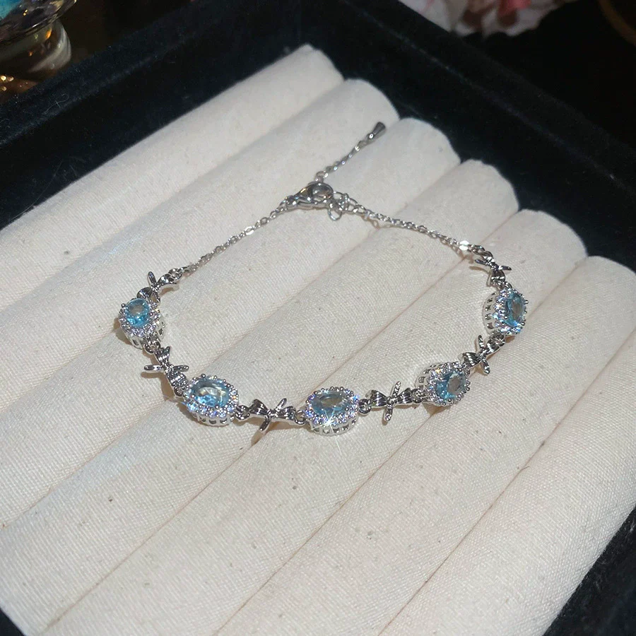 Wholesale Women's Light Luxury Geometric Copper Plastic Zircon Bracelet - Image 4