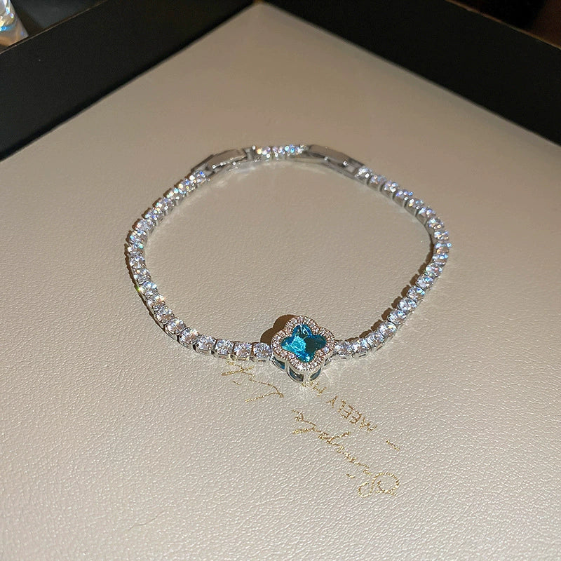 Wholesale Women's Light Luxury Geometric Copper Plastic Zircon Bracelet - Image 9