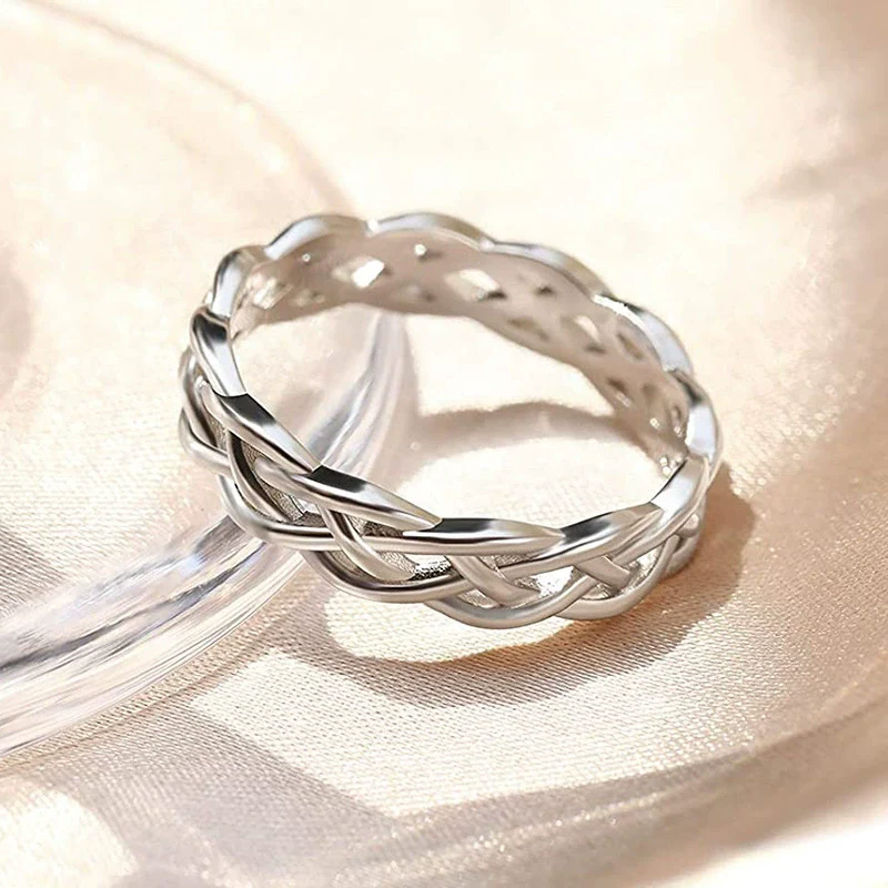 Wholesale Women's Light Luxury Geometric Copper Ring With Electroplating - Image 3