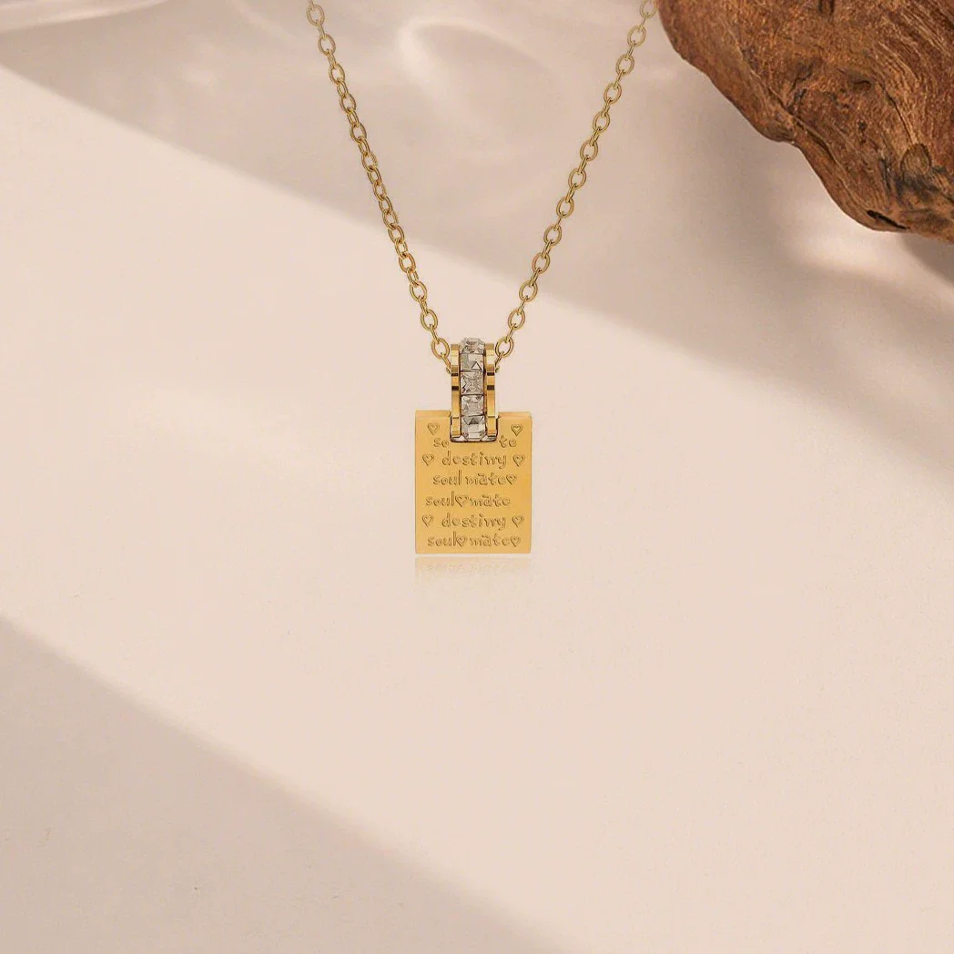 Wholesale Women's Light Luxury Geometric Design Electroplated Steel 18K Gold Clavicle Necklace - Image 3
