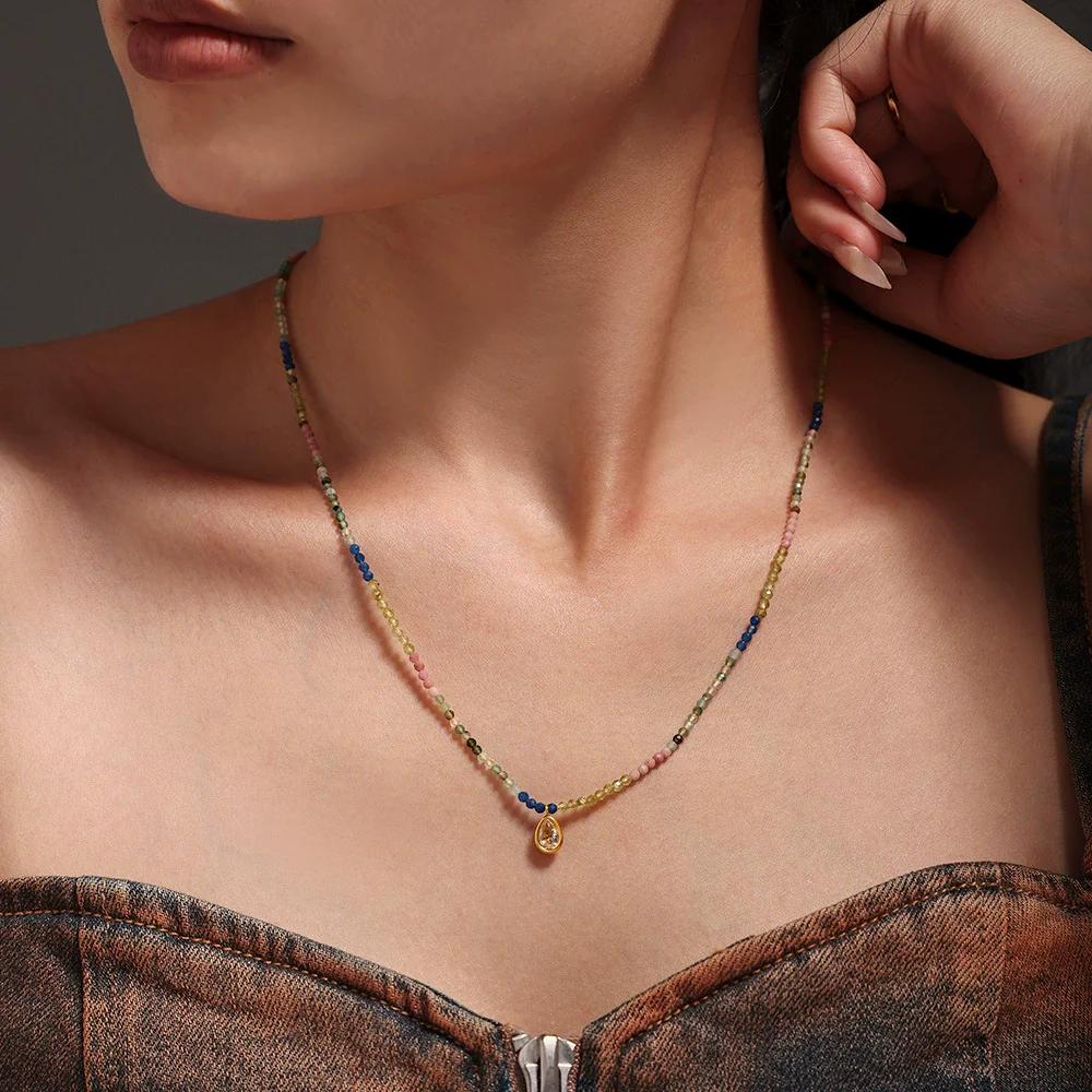 Wholesale Women's Light Luxury Geometric Drop Shape Cat's Eye Stone And Stainless Steel Electroplated Collarbone Necklace - Image 4