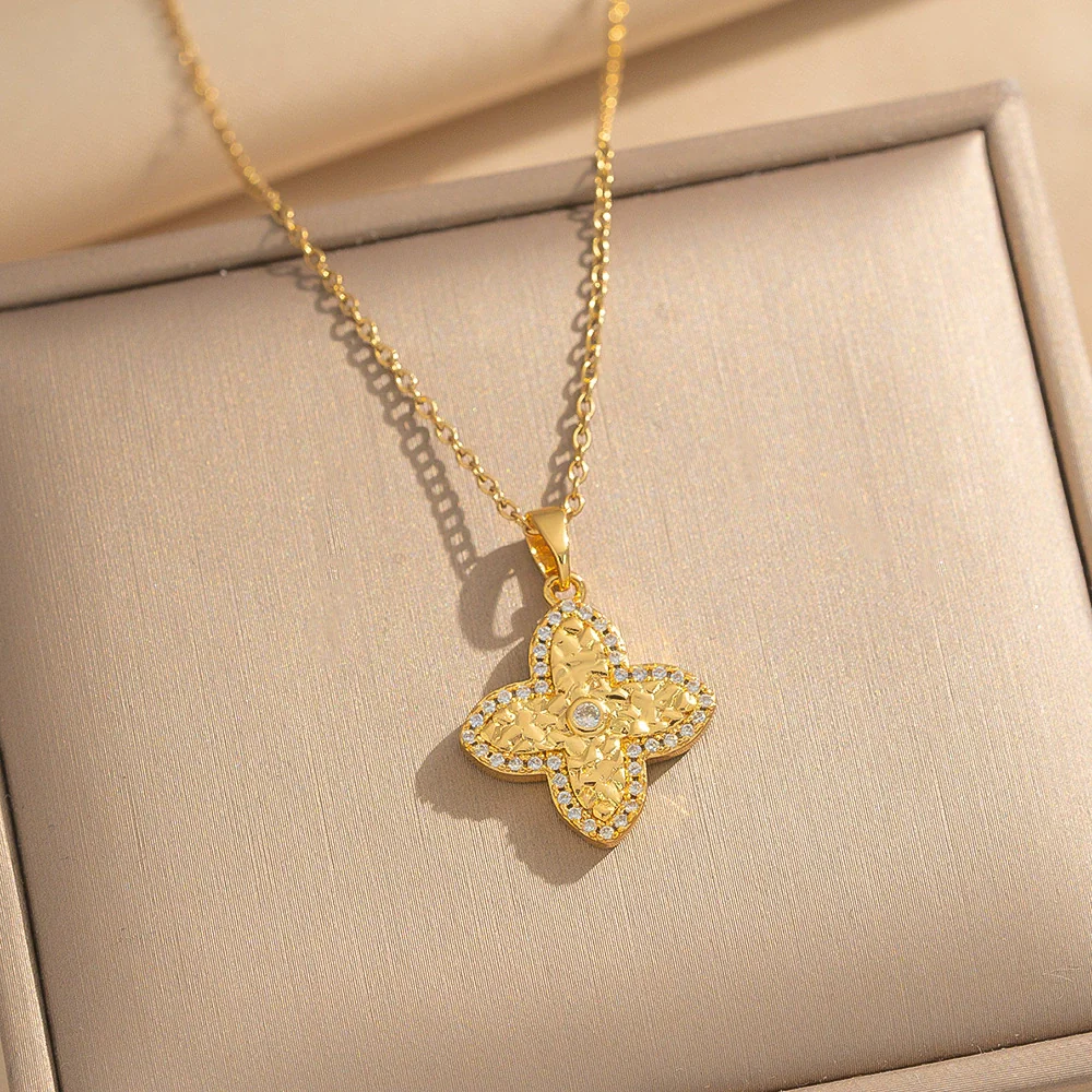 Wholesale Women's Light Luxury Geometric Gold Plated Copper And Zircon Clavicle Chain Necklace - Image 2