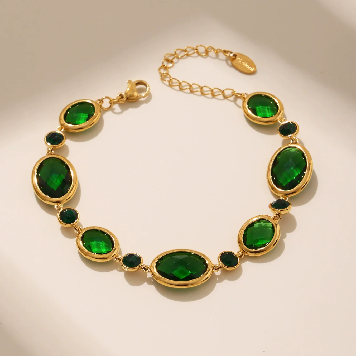 Wholesale Women's Light Luxury Geometric Stainless Steel And Czech Glass Stone Ferris Wheel Oval Faceted Electroplated Bracelet Jewelry - Image 3
