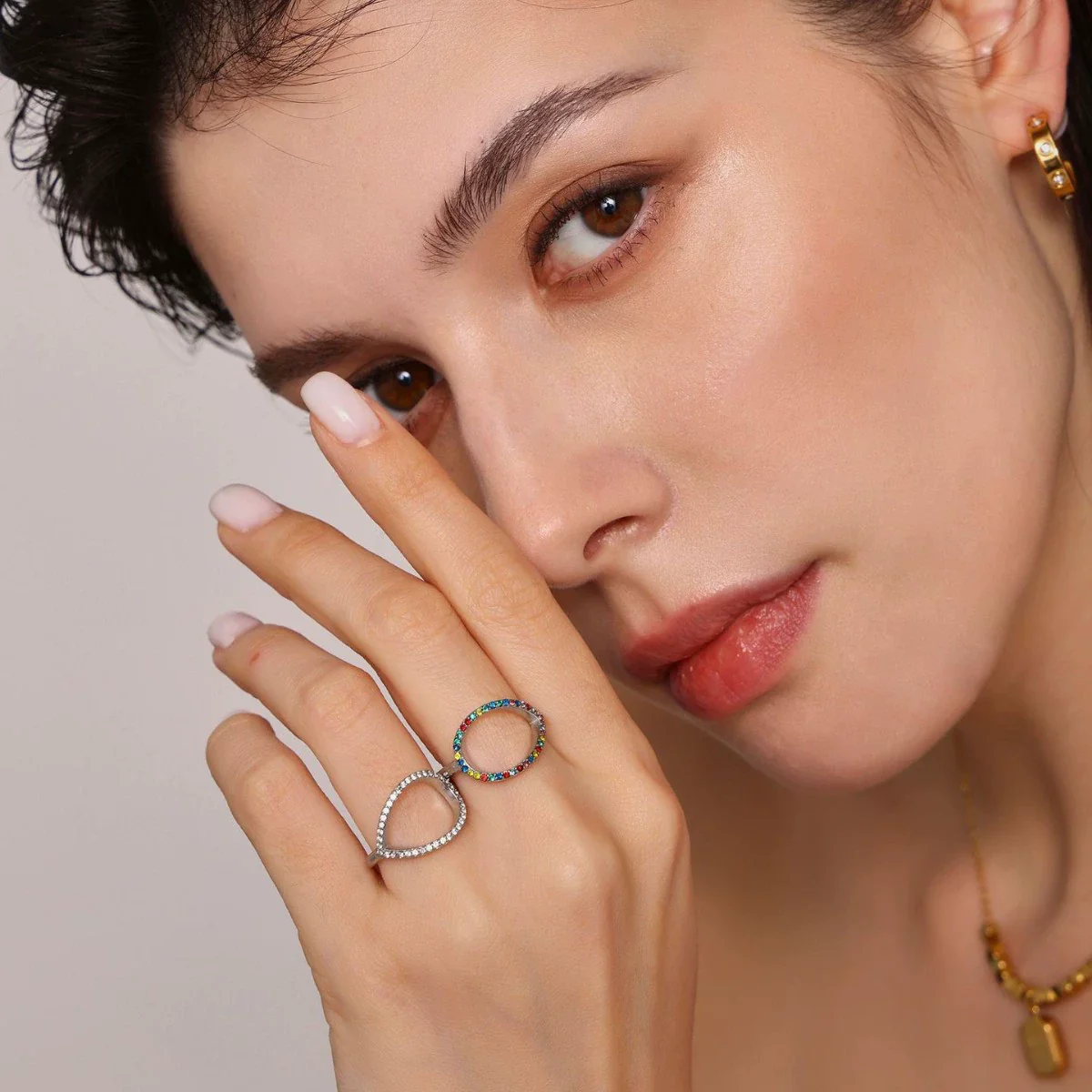 Wholesale Women's Light Luxury Geometric Stainless Steel Zircon Ring With Electroplating And Hollow Design - Image 3