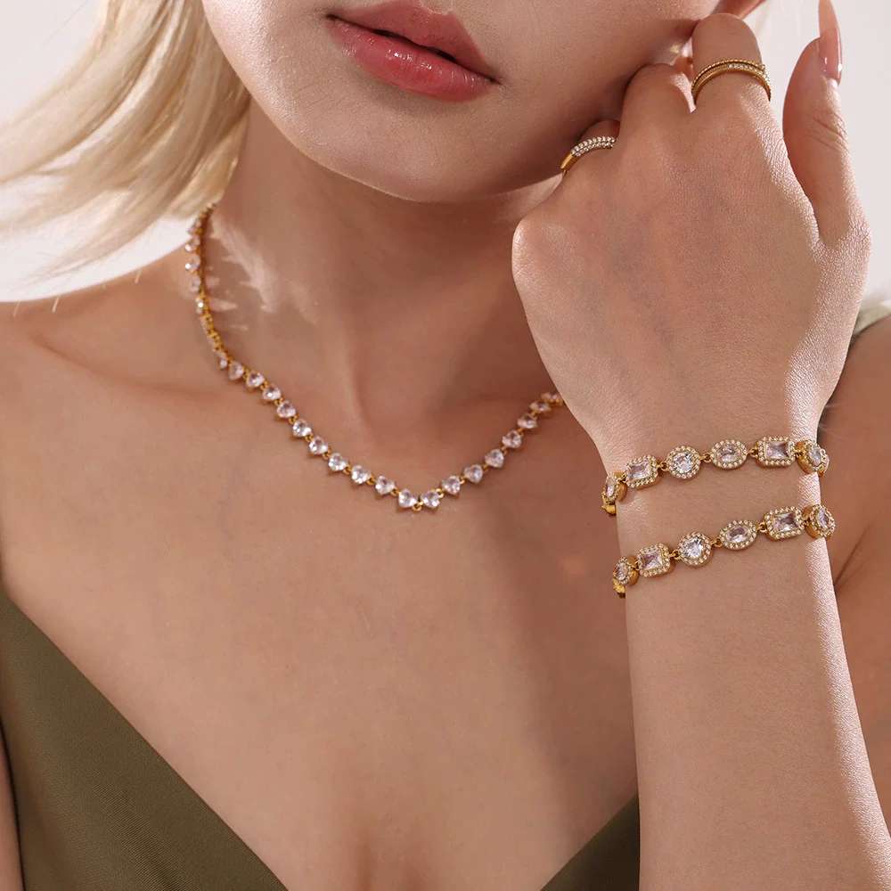 Wholesale Women's Light Luxury Geometric Titanium Steel Electroplated Diamond Bracelet