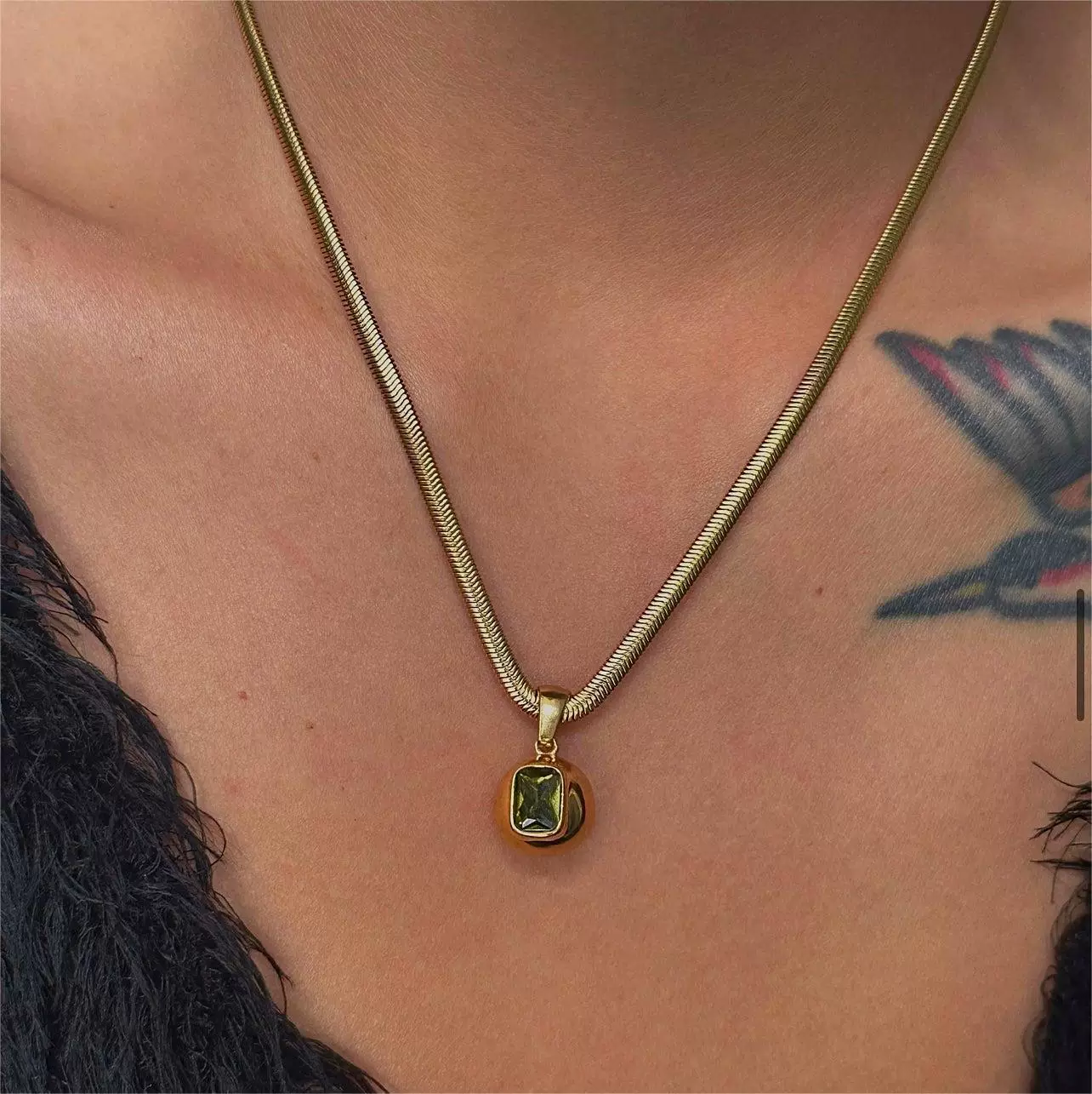 Wholesale Women's Light Luxury Geometric Titanium Steel Pendant Necklace With Snake Bone Chain Real Gold Electroplated - Image 3