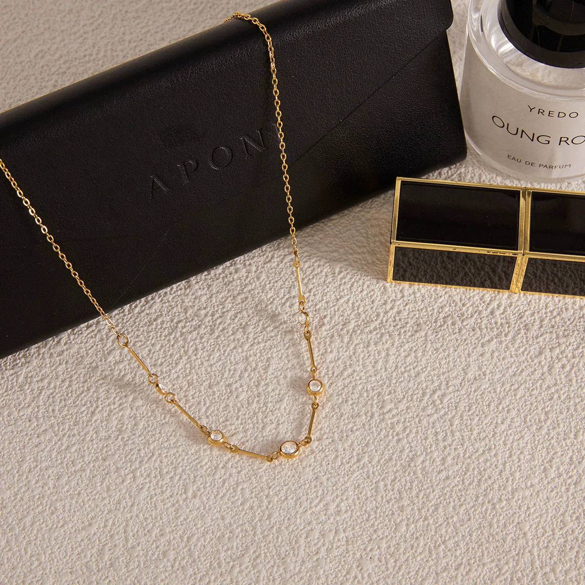 Wholesale Women's Light Luxury Geometric Zircon Stainless Steel Electroplated Necklace - Image 4