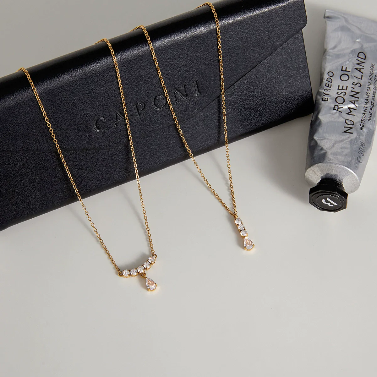 Wholesale Women's Light Luxury Minimalist Electroplated Stainless Steel Zircon Drop Shape Pendant Necklace With Oshaped Chain - Image 3
