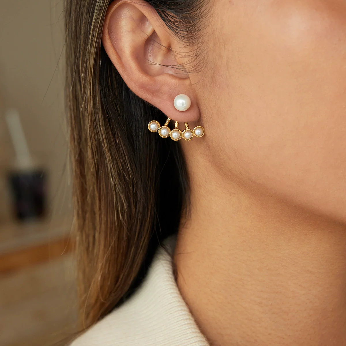 Wholesale Women's Light Luxury Minimalist Geometric Stainless Steel 18K Gold Electroplated Fanshaped Earrings - Image 3