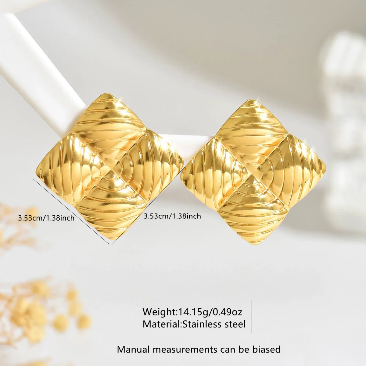 Wholesale Women's Light Luxury Stamped Geometric Stainless Steel Earrings - Image 4