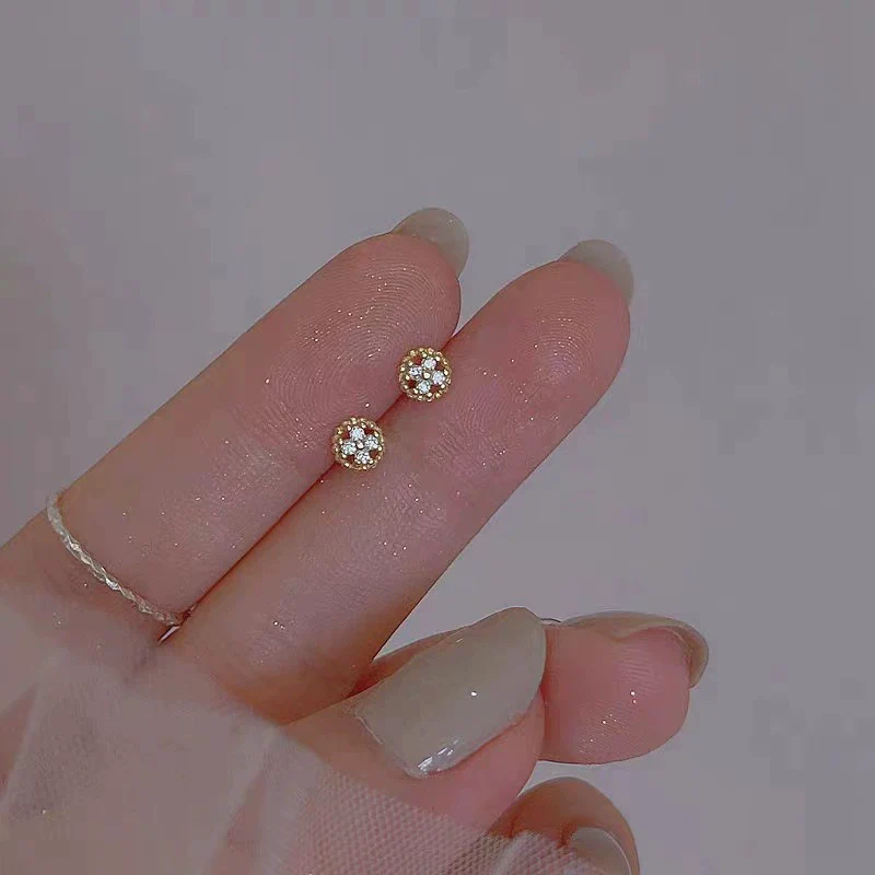 Wholesale Women's Light Luxury Sterling Silver Earrings With Flower Pattern And Zircon Inlay - Image 2
