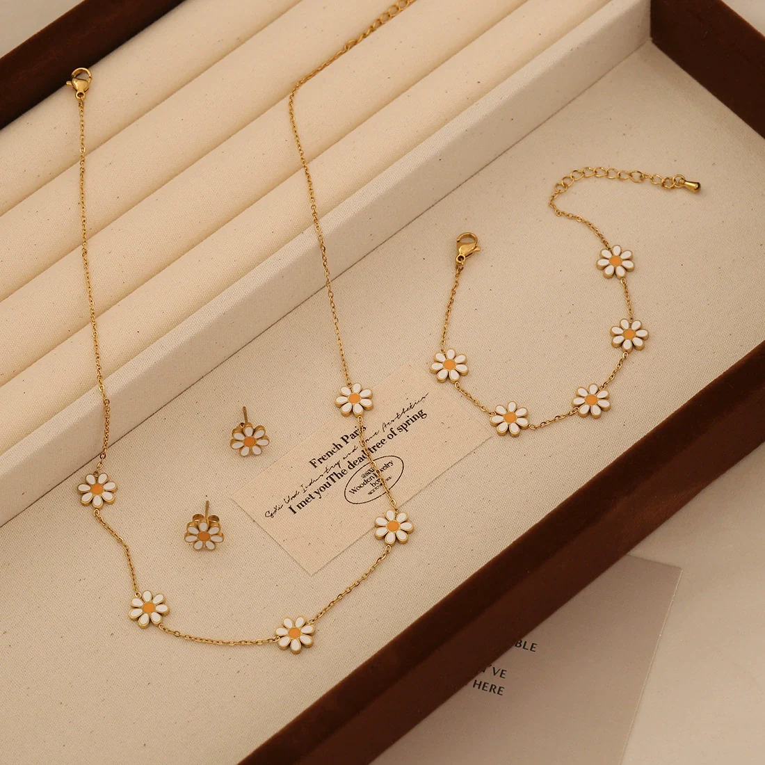 Wholesale Women's Light Luxury Style Flower Shape Real Gold Plated Stainless Steel Necklace Set - Image 2