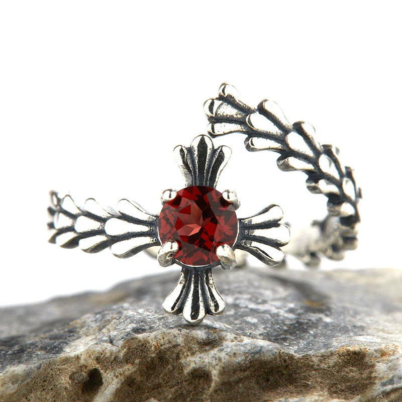 Wholesale Women's Light Luxury Style Flower Shaped S925 Sterling Silver Natural Garnet Inlaid Ring Jewelry - Image 4