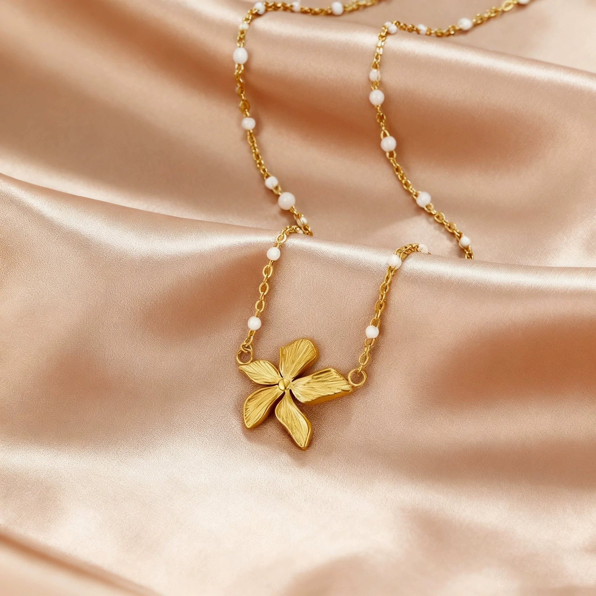 Wholesale Women's Light Luxury Style Gold Plated Stainless Steel Flower Cross Chain Necklace And Earrings Jewelry - Image 6